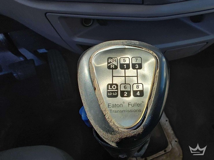 2015-peterbilt-389-image-22