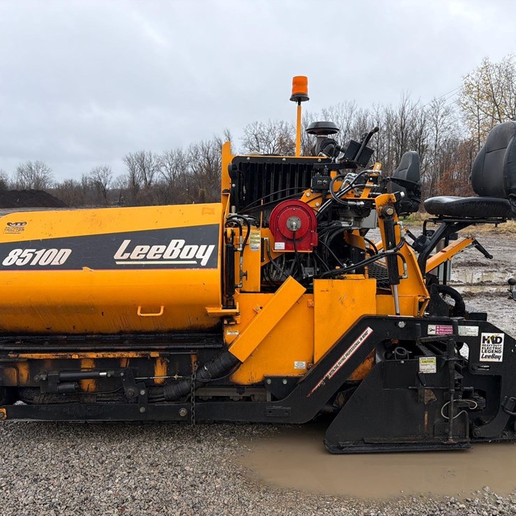2017 LEEBOY 8510D