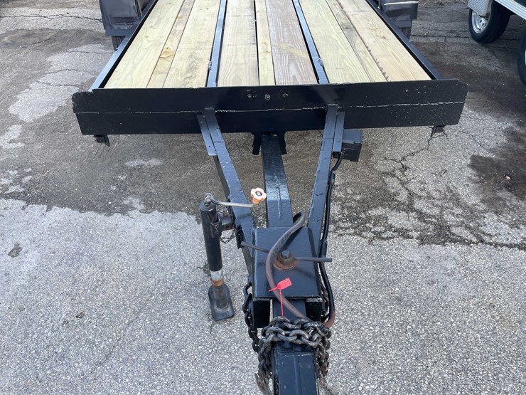 #1394-•-17'-tilt-deck-(no-title)-(of)-image-37