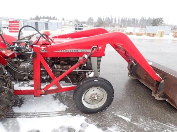 massey-ferguson-135-image-44