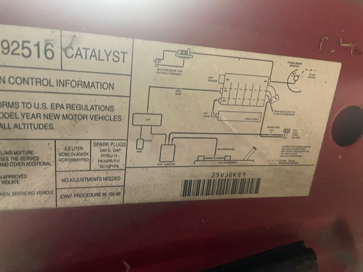 #260-•-1997-chrysler-(fall-creek,-wi)-(has-wi-title)-image-28