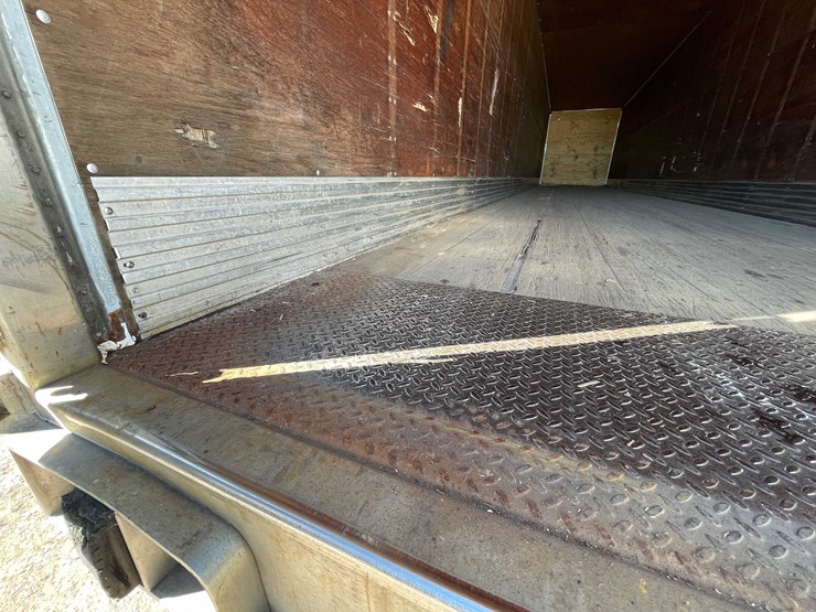 #318-•-2001-utility-trailer-mfg-co.-semi-trailer-(has-wi-title)-(denmark,-wi)-image-24