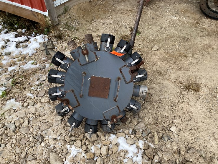 #8480-•-(16)-hose-distribution-manifold-(new-holstein,-wi)-image-3