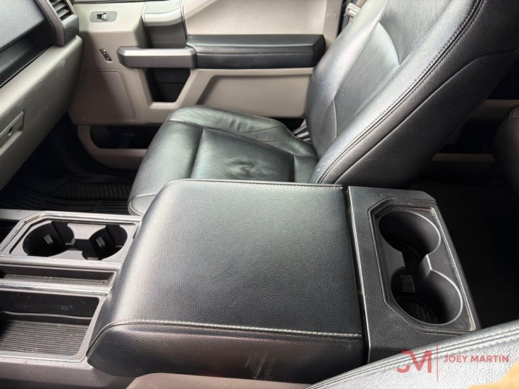 2020-ford-f150-xlt-image-17