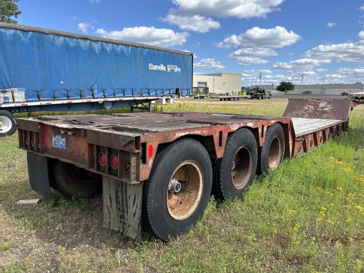 #1748-•-folding-neck-lowboy-trailer-image-5
