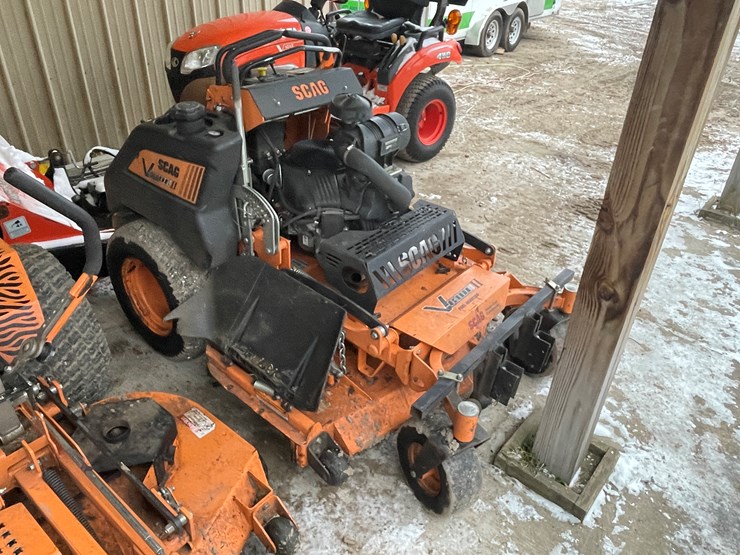 #2701-•-scag-v-ride-lawn-mower-(fall-creek,-wi)-image-3