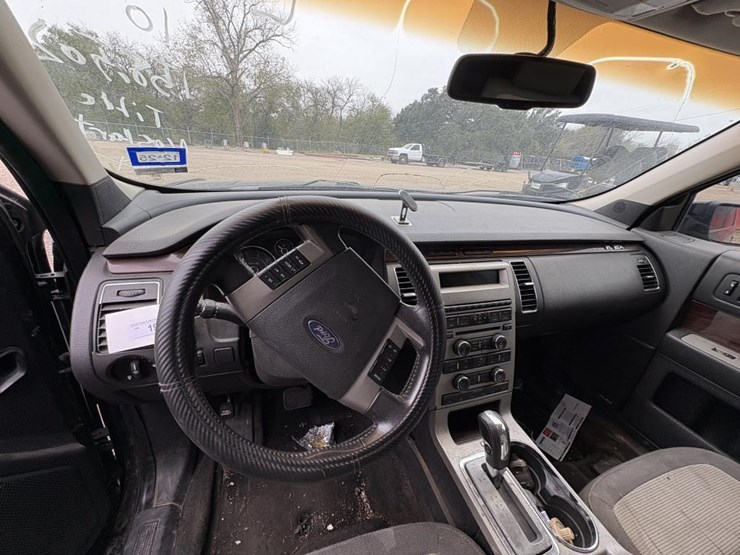 2019-ford-flex-image-10