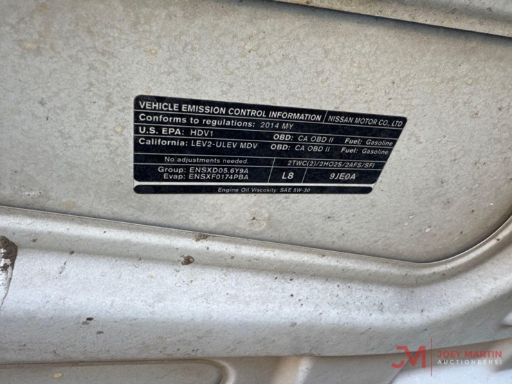 2014-nissan-nv2500hd-image-17