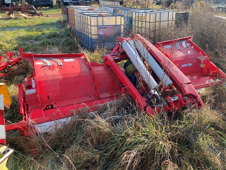 #8000-•-(2)-pottinger-triple-mowers-(colfax,-wi)-image-37