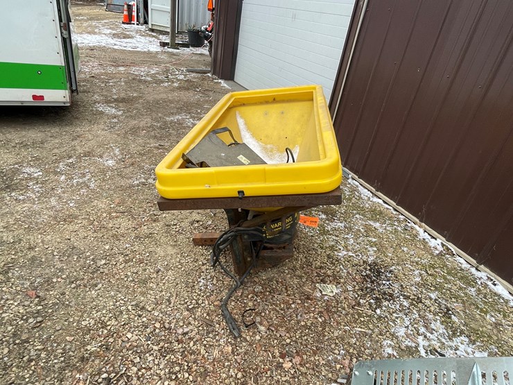 #2712-•-meyer-baster-salter-(fall-creek,-wi)-image-2