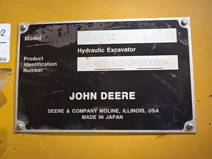 2017-deere-245g-lc-image-2