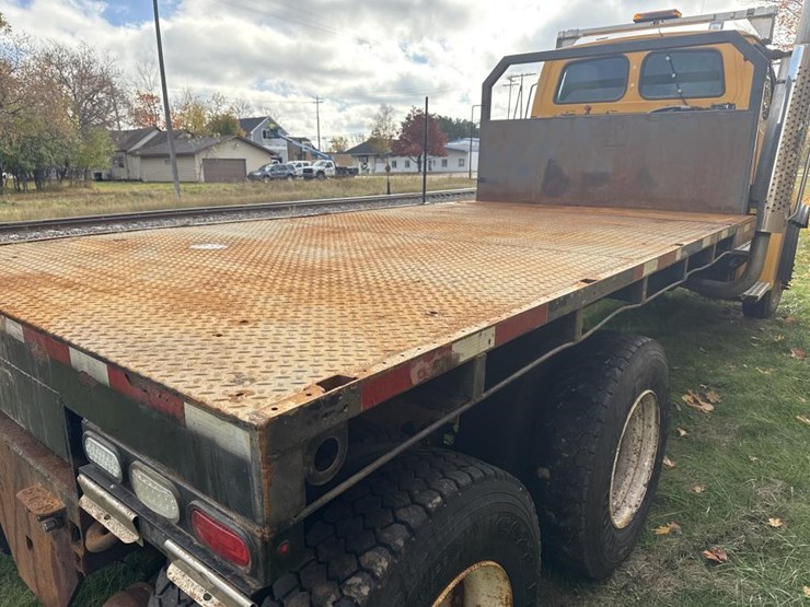 2001-caterpillar-c12-image-37