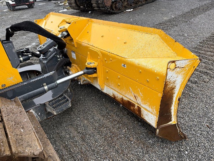 2022-deere-450k-image-13