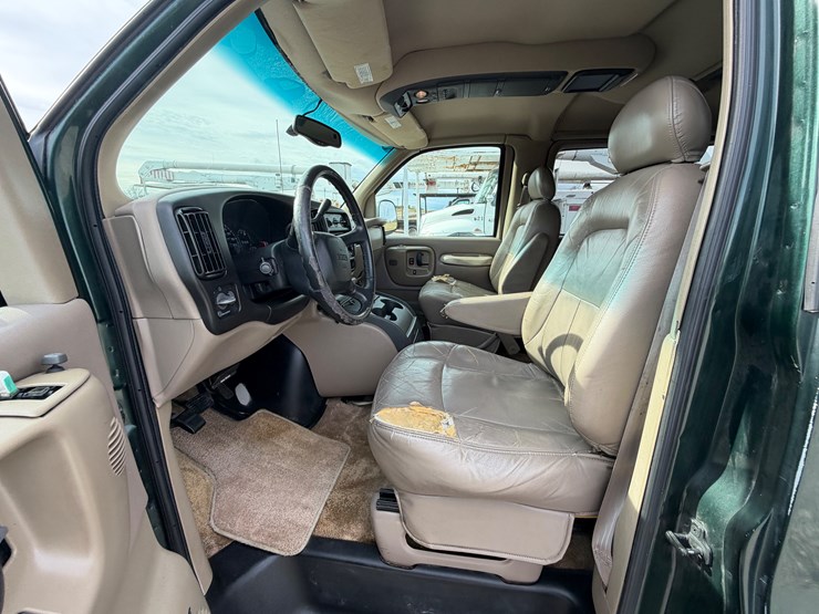 2001-gmc-1500-image-13