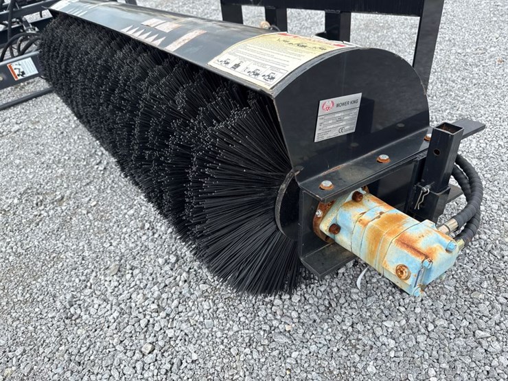 #29733-•-agrotk-72"-angle-broom-image-2