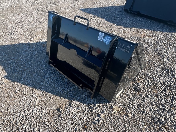 #29799-•-blue-diamond-36"-smooth-bucket-image-3