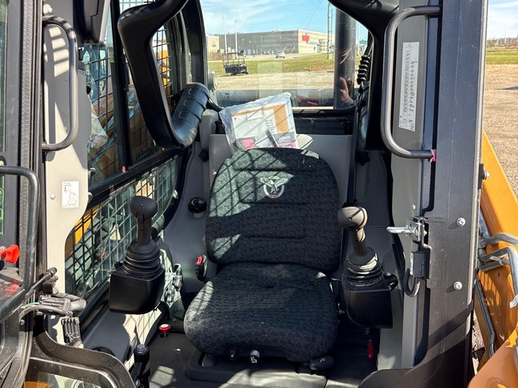 case-tv370b-image-13