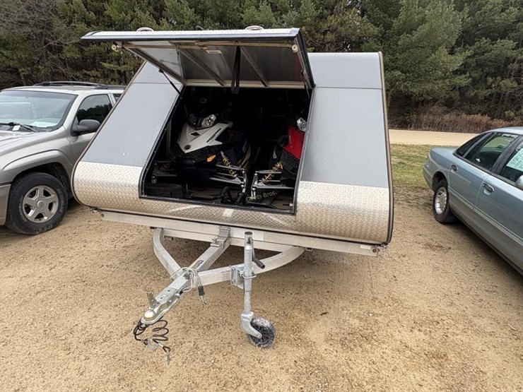 2--skidoo-snowmobiles-&-karavan-atomic-13-trailer-image-1