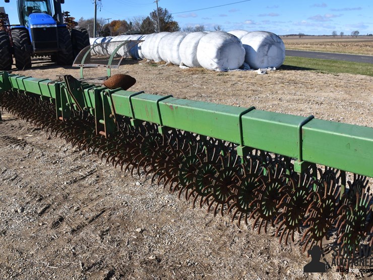 john-deere-400-image-17