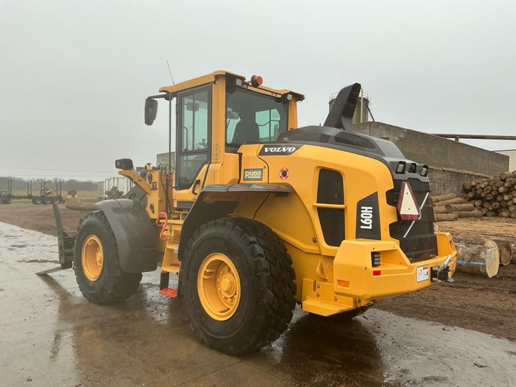 2022-volvo-l60h-image-3