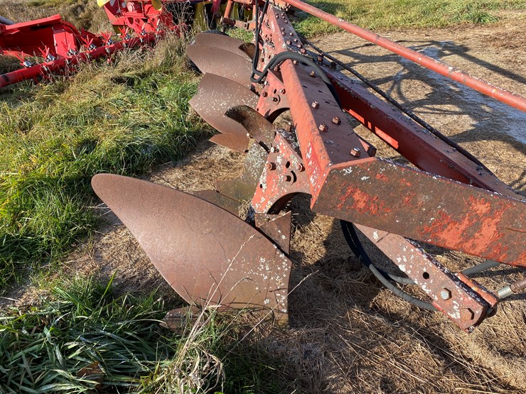 international-510-image-12