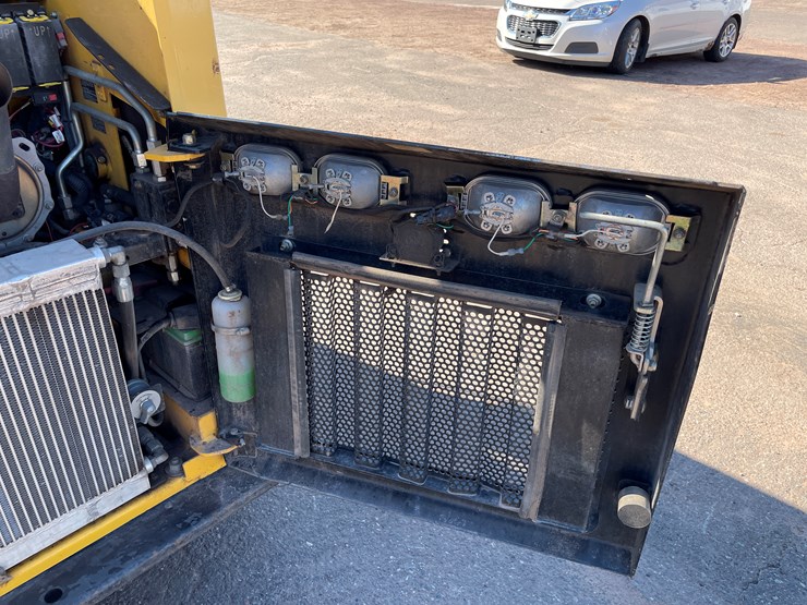 2020-gehl-rt105-image-22