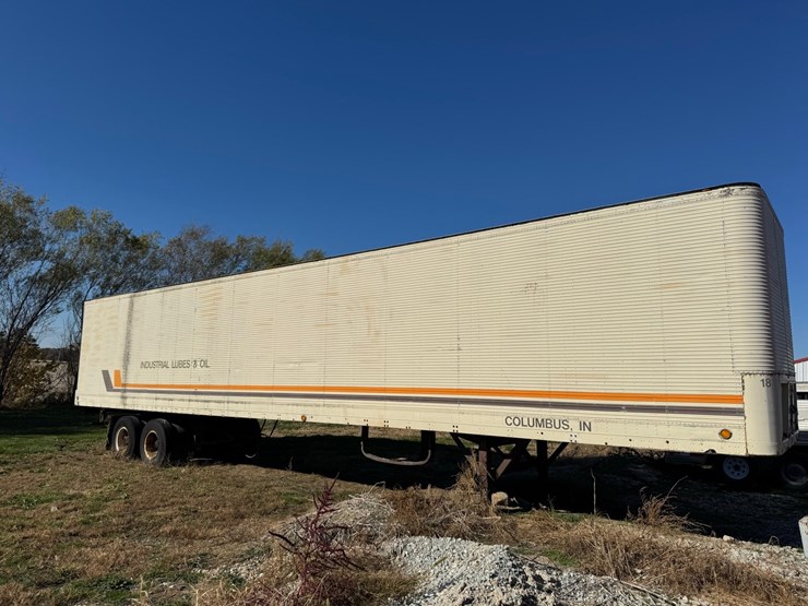 1972-fruehauf-storage-trailer-image-1