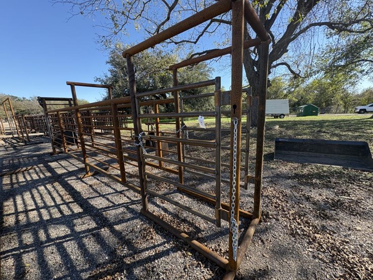 #46-•-cattle-chute-image-1