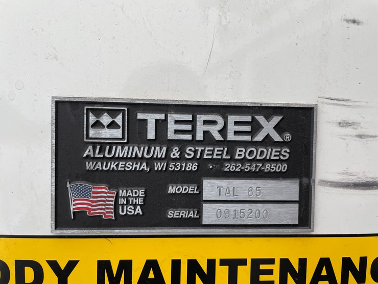 #236-•-2015-international-bucket-truck-(has-wi-title)(mosinee,-wi)-image-19