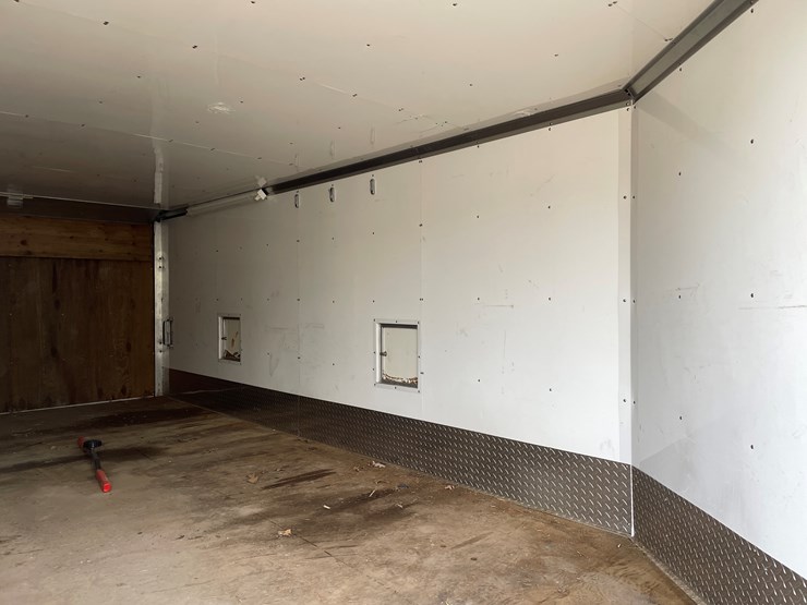 #1397-•-2001-karavan-expedition-trailer-(no-title)-(of)-image-36