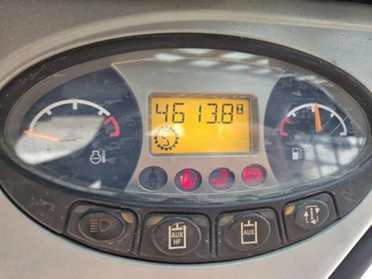 2012-bobcat-s185-image-29