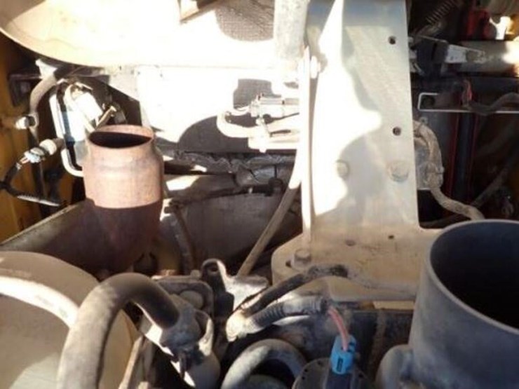 2019-deere-331g-image-38