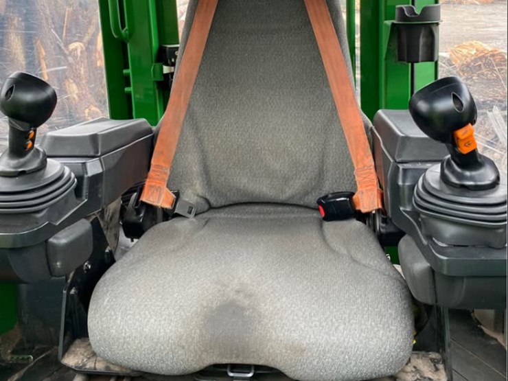 2018-deere-640l-image-5