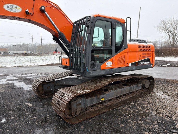 2019-doosan-dx225-lc-5-image-2