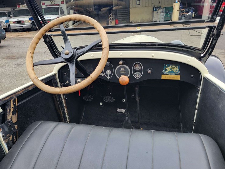 1927-chevrolet-capitol-image-12