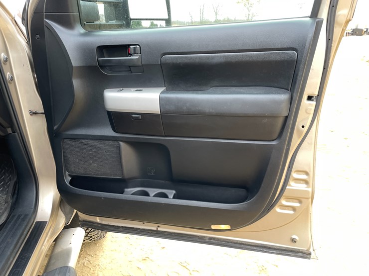 2007-toyota-tundra-sr5-image-55