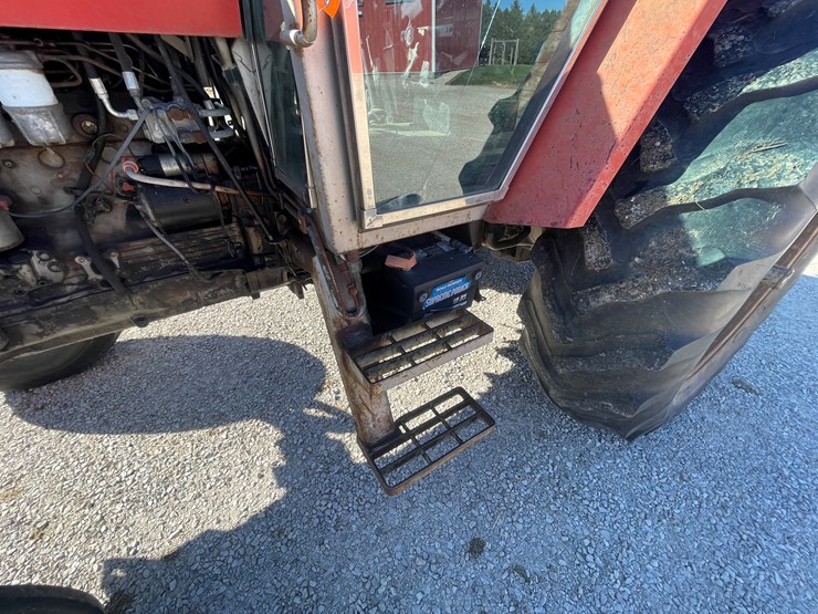 massey-ferguson-2705-image-13