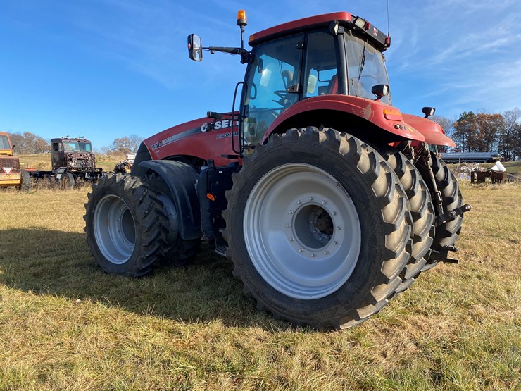 2014-case-ih-340-image-18