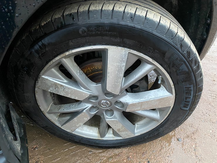 2014-nissan-pathfinder-image-21