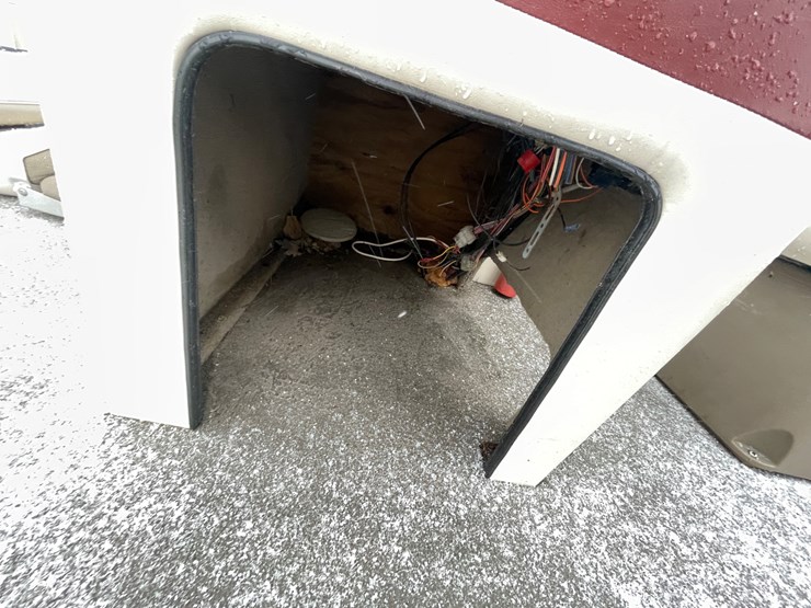 #1398-•-2002-24'-fisher-liberty-240-(has-wi-registration)-(of)-image-41