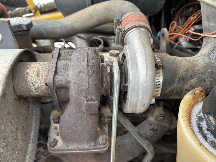 new-holland-ls180-image-28