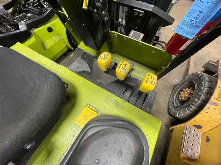 #454-•-clark-electric-forklift-(shawano,-wi)-image-28