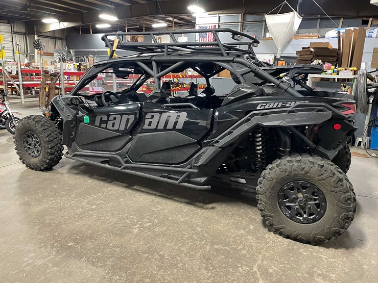2023-can-am-maverick-x3-image-3