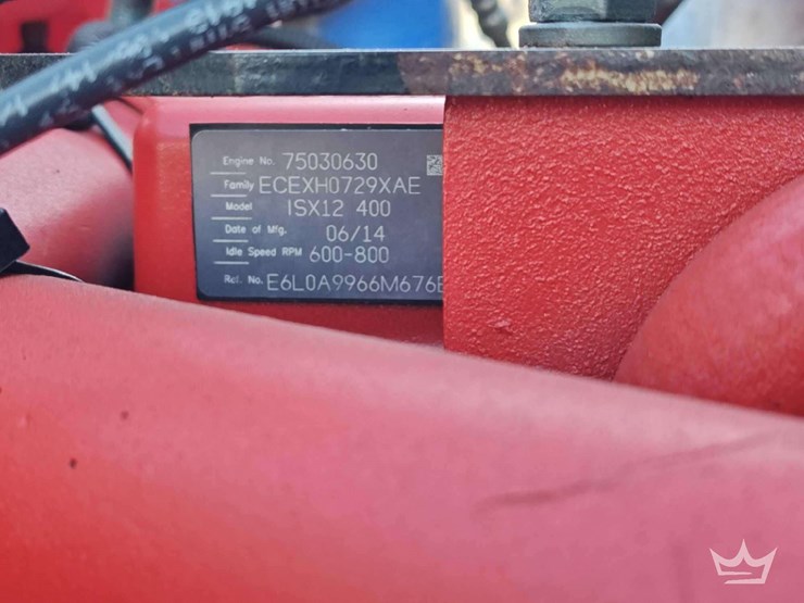 2015-peterbilt-567-image-11