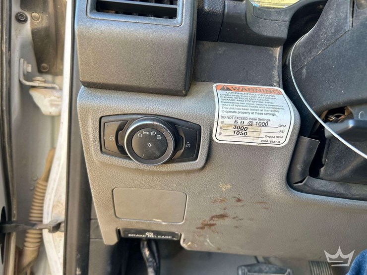 2019-ford-f550-image-15