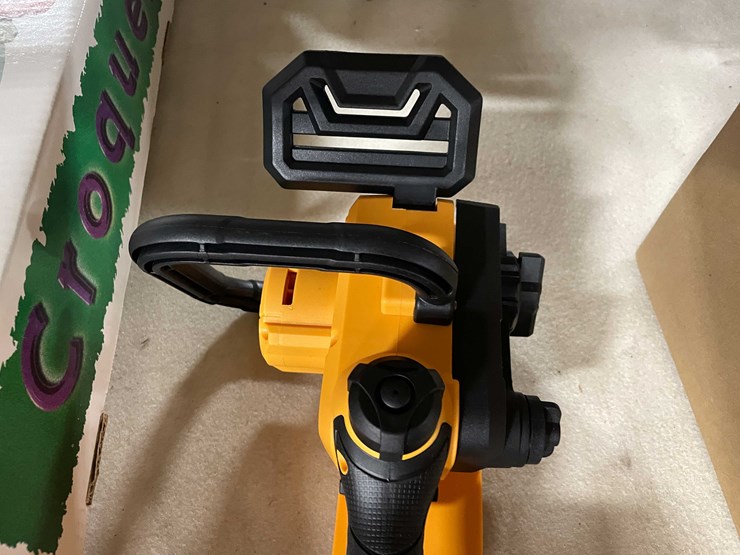 #8719-•-new-dewalt-compatible-chainsaw-(t14)-image-3