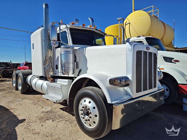 2018-peterbilt-389-image-6