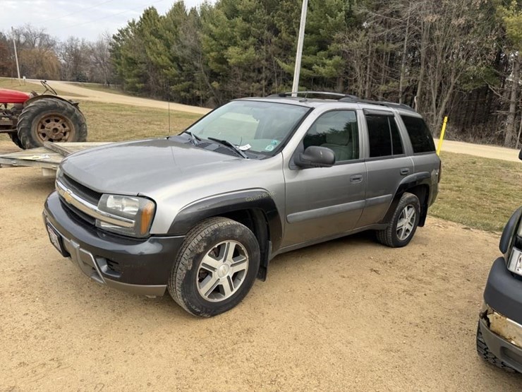 2005-chevrolet-trailblazer-image-1