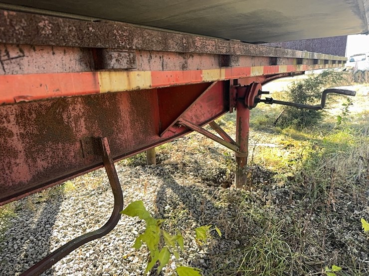 1989-utility-flatbed-image-14