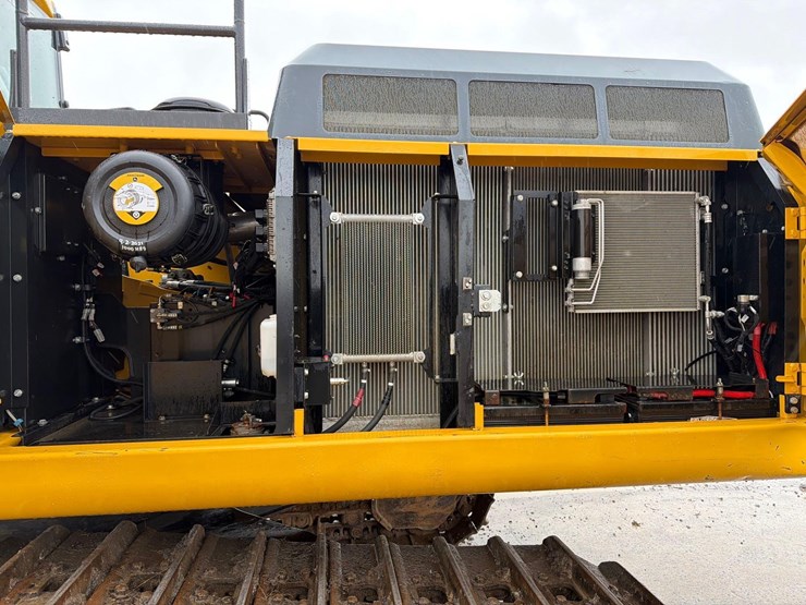 2019-deere-350g-lc-image-16